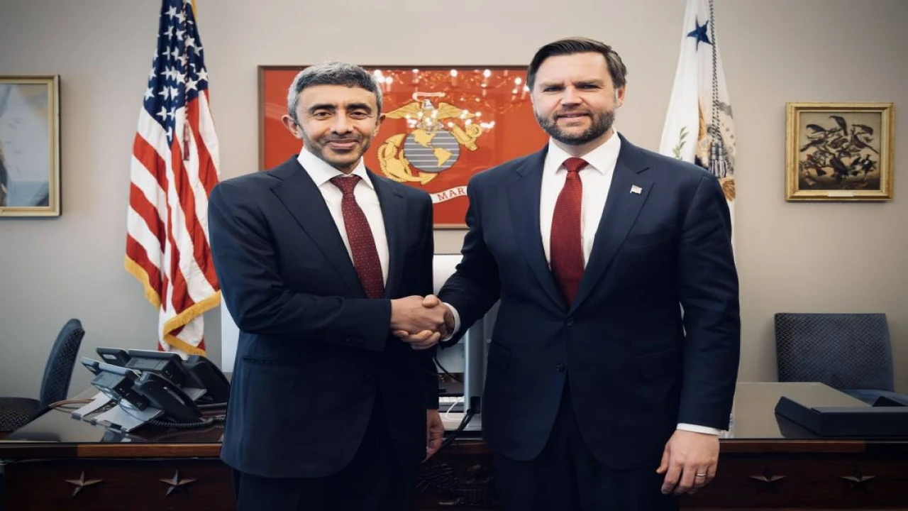 عبدالله بن زايد يبحث مع نائب الرئيس الأمريكي سبل تعزيز العلاقات الاستراتيجية المشتركة